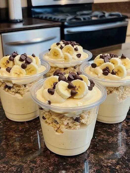 Banana Pudding Dessert Cups with Chocolate Chips