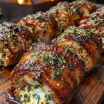 Garlic Butter Herb & Cheese-Stuffed Steak Rolls – Easy Juicy Dinner Recipe