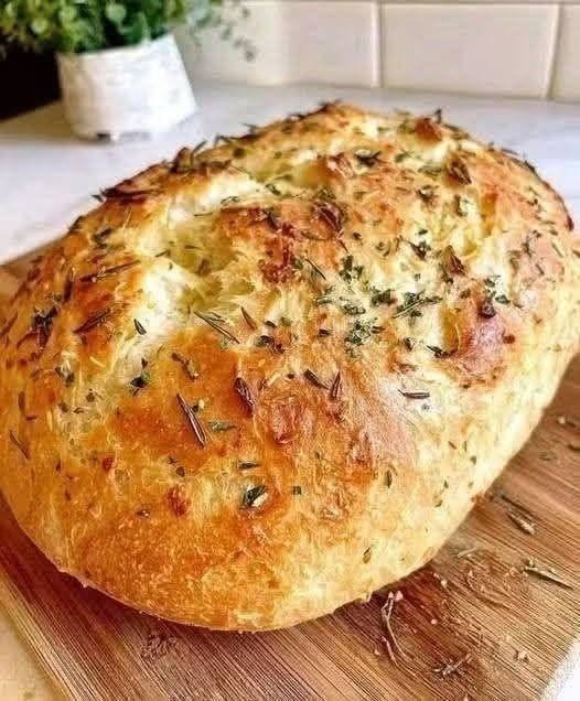 No-Knead Garlic Herb Homemade Bread