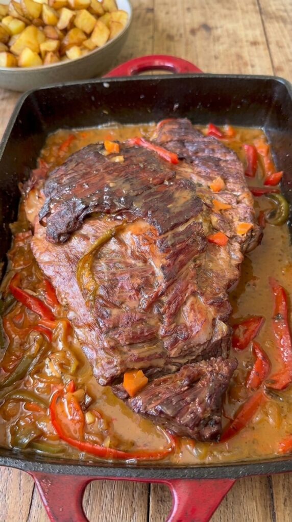 Slow-Braised Roast Beef with Caramelized Peppers and Crispy Golden Potatoes